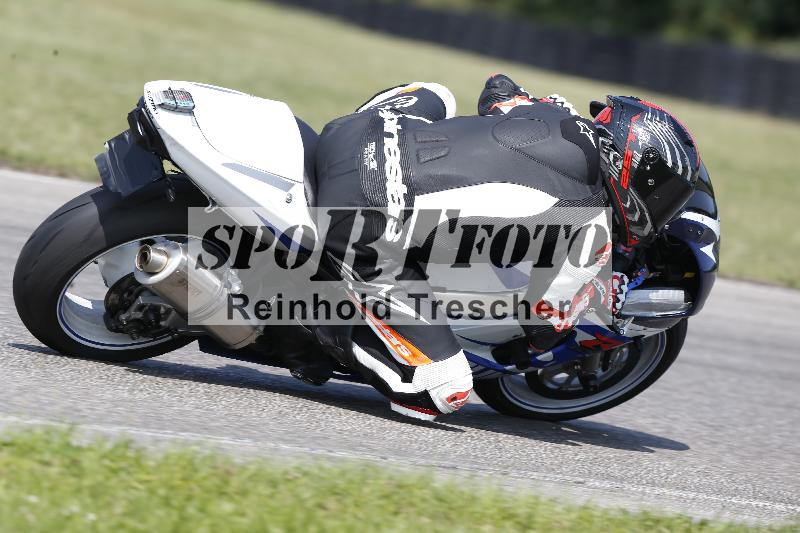 /45 10.08.2025 Plüss Moto Sport ADR/Freies Fahren/888